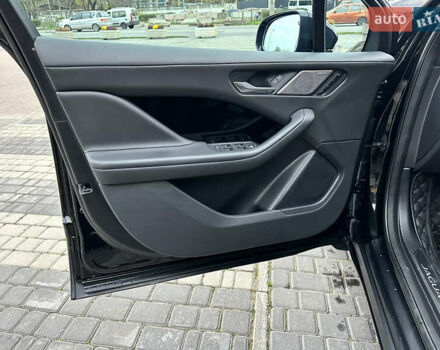 Черный Ягуар I-Pace, объемом двигателя 0 л и пробегом 34 тыс. км за 43000 $, фото 7 на Automoto.ua