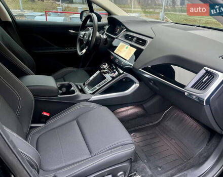 Черный Ягуар I-Pace, объемом двигателя 0 л и пробегом 57 тыс. км за 31500 $, фото 27 на Automoto.ua