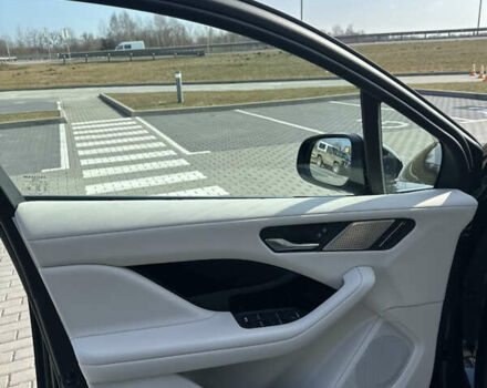 Черный Ягуар I-Pace, объемом двигателя 0 л и пробегом 22 тыс. км за 52000 $, фото 39 на Automoto.ua
