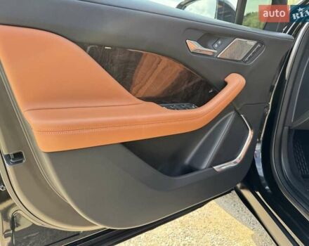 Черный Ягуар I-Pace, объемом двигателя 0 л и пробегом 50 тыс. км за 42000 $, фото 1 на Automoto.ua