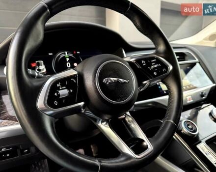 Красный Ягуар I-Pace, объемом двигателя 0 л и пробегом 120 тыс. км за 22990 $, фото 79 на Automoto.ua
