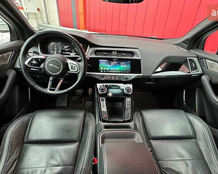 Красный Ягуар I-Pace, объемом двигателя 0 л и пробегом 95 тыс. км за 29000 $, фото 63 на Automoto.ua