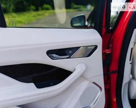 Красный Ягуар I-Pace, объемом двигателя 0 л и пробегом 115 тыс. км за 23200 $, фото 47 на Automoto.ua