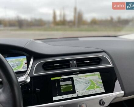 Красный Ягуар I-Pace, объемом двигателя 0 л и пробегом 107 тыс. км за 23500 $, фото 127 на Automoto.ua