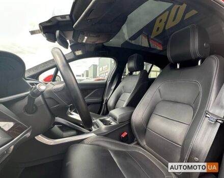 Красный Ягуар I-Pace, объемом двигателя 90 л и пробегом 78 тыс. км за 45000 $, фото 9 на Automoto.ua