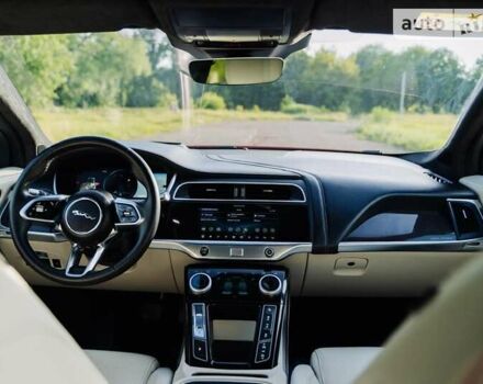Красный Ягуар I-Pace, объемом двигателя 0 л и пробегом 115 тыс. км за 23200 $, фото 58 на Automoto.ua