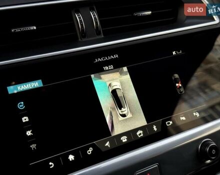 Красный Ягуар I-Pace, объемом двигателя 0 л и пробегом 120 тыс. км за 22990 $, фото 74 на Automoto.ua