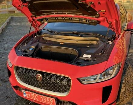 Красный Ягуар I-Pace, объемом двигателя 0 л и пробегом 101 тыс. км за 30500 $, фото 6 на Automoto.ua