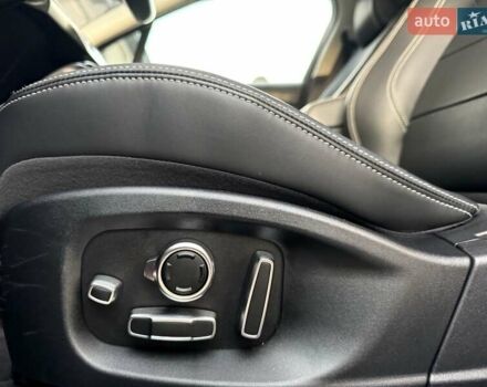 Красный Ягуар I-Pace, объемом двигателя 0 л и пробегом 120 тыс. км за 22990 $, фото 76 на Automoto.ua