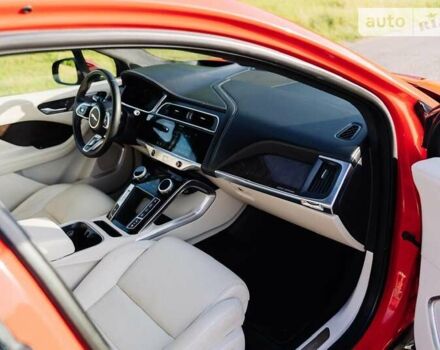 Красный Ягуар I-Pace, объемом двигателя 0 л и пробегом 115 тыс. км за 23200 $, фото 23 на Automoto.ua