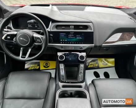 Красный Ягуар I-Pace, объемом двигателя 90 л и пробегом 78 тыс. км за 45000 $, фото 12 на Automoto.ua
