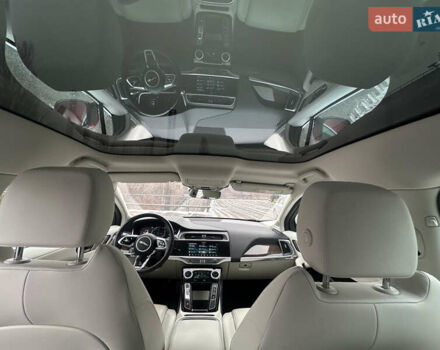 Красный Ягуар I-Pace, объемом двигателя 0 л и пробегом 100 тыс. км за 23900 $, фото 89 на Automoto.ua