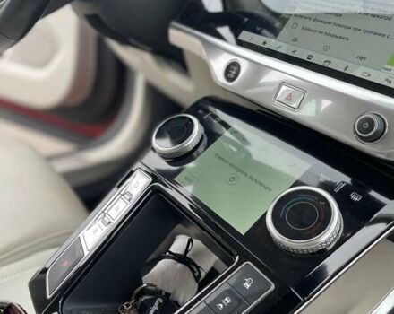 Красный Ягуар I-Pace, объемом двигателя 0 л и пробегом 107 тыс. км за 23500 $, фото 107 на Automoto.ua