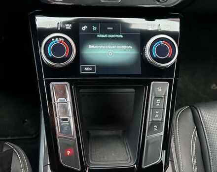 Красный Ягуар I-Pace, объемом двигателя 0 л и пробегом 95 тыс. км за 29000 $, фото 38 на Automoto.ua