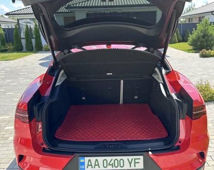 Красный Ягуар I-Pace, объемом двигателя 0 л и пробегом 88 тыс. км за 30000 $, фото 10 на Automoto.ua