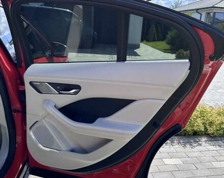 Красный Ягуар I-Pace, объемом двигателя 0 л и пробегом 88 тыс. км за 30000 $, фото 22 на Automoto.ua