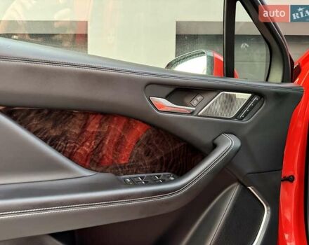Красный Ягуар I-Pace, объемом двигателя 0 л и пробегом 120 тыс. км за 22990 $, фото 49 на Automoto.ua