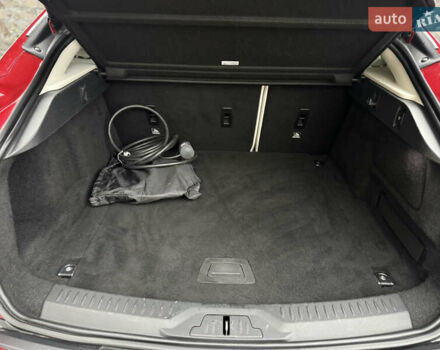 Красный Ягуар I-Pace, объемом двигателя 0 л и пробегом 158 тыс. км за 25999 $, фото 48 на Automoto.ua