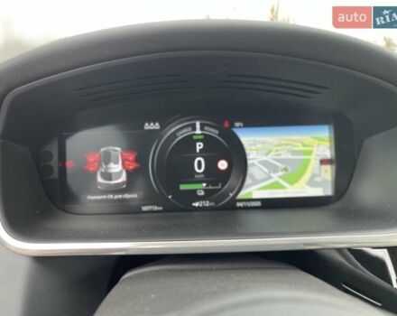 Красный Ягуар I-Pace, объемом двигателя 0 л и пробегом 107 тыс. км за 23500 $, фото 123 на Automoto.ua