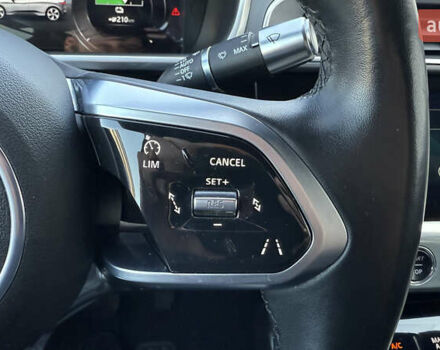 Красный Ягуар I-Pace, объемом двигателя 0 л и пробегом 101 тыс. км за 28900 $, фото 30 на Automoto.ua