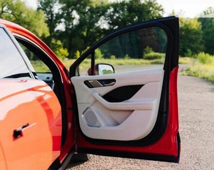 Красный Ягуар I-Pace, объемом двигателя 0 л и пробегом 115 тыс. км за 23200 $, фото 35 на Automoto.ua
