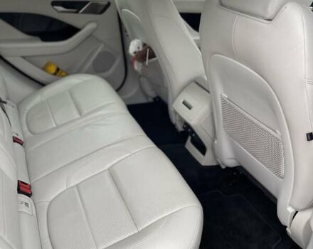 Красный Ягуар I-Pace, объемом двигателя 0 л и пробегом 107 тыс. км за 23500 $, фото 97 на Automoto.ua