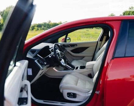 Красный Ягуар I-Pace, объемом двигателя 0 л и пробегом 115 тыс. км за 23200 $, фото 56 на Automoto.ua