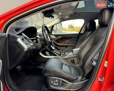 Красный Ягуар I-Pace, объемом двигателя 0 л и пробегом 120 тыс. км за 22990 $, фото 51 на Automoto.ua