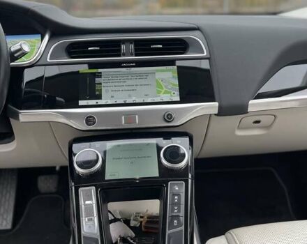 Красный Ягуар I-Pace, объемом двигателя 0 л и пробегом 107 тыс. км за 23500 $, фото 117 на Automoto.ua