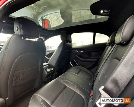 Красный Ягуар I-Pace, объемом двигателя 90 л и пробегом 78 тыс. км за 45000 $, фото 16 на Automoto.ua