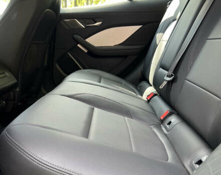 Красный Ягуар I-Pace, объемом двигателя 0 л и пробегом 128 тыс. км за 20000 $, фото 14 на Automoto.ua
