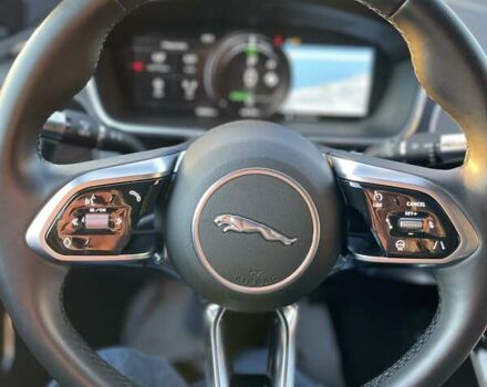 Красный Ягуар I-Pace, объемом двигателя 0 л и пробегом 101 тыс. км за 30500 $, фото 12 на Automoto.ua