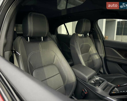 Красный Ягуар I-Pace, объемом двигателя 0 л и пробегом 142 тыс. км за 23500 $, фото 97 на Automoto.ua