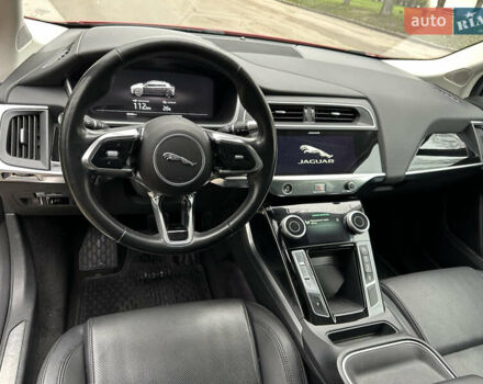 Красный Ягуар I-Pace, объемом двигателя 0 л и пробегом 96 тыс. км за 27000 $, фото 47 на Automoto.ua