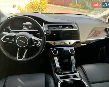 Красный Ягуар I-Pace, объемом двигателя 0 л и пробегом 69 тыс. км за 34500 $, фото 1 на Automoto.ua