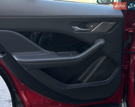 Красный Ягуар I-Pace, объемом двигателя 0 л и пробегом 110 тыс. км за 23999 $, фото 61 на Automoto.ua