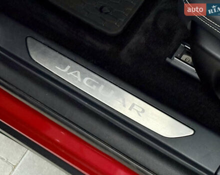 Красный Ягуар I-Pace, объемом двигателя 0 л и пробегом 142 тыс. км за 23500 $, фото 67 на Automoto.ua