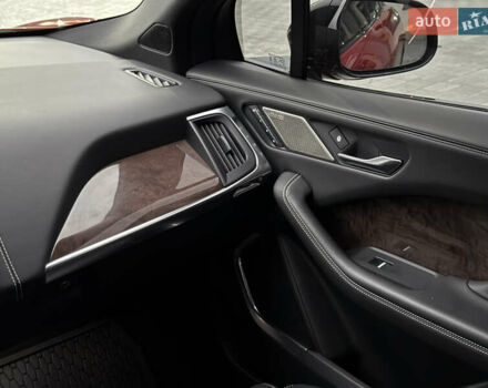 Красный Ягуар I-Pace, объемом двигателя 0 л и пробегом 142 тыс. км за 23500 $, фото 87 на Automoto.ua
