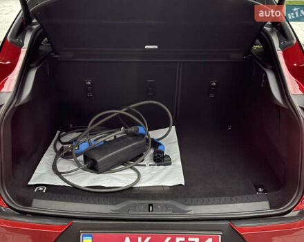 Красный Ягуар I-Pace, объемом двигателя 0 л и пробегом 142 тыс. км за 23500 $, фото 85 на Automoto.ua