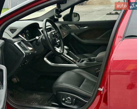 Красный Ягуар I-Pace, объемом двигателя 0 л и пробегом 142 тыс. км за 23500 $, фото 64 на Automoto.ua