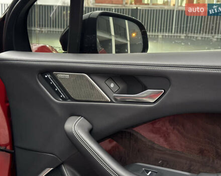 Красный Ягуар I-Pace, объемом двигателя 0 л и пробегом 142 тыс. км за 23500 $, фото 90 на Automoto.ua