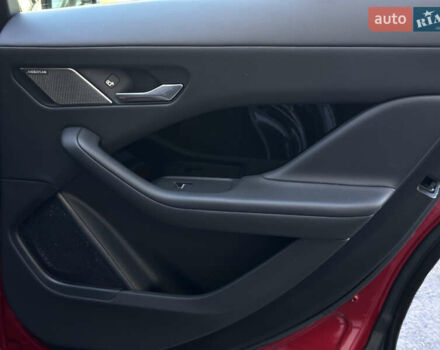 Красный Ягуар I-Pace, объемом двигателя 0 л и пробегом 110 тыс. км за 23999 $, фото 64 на Automoto.ua