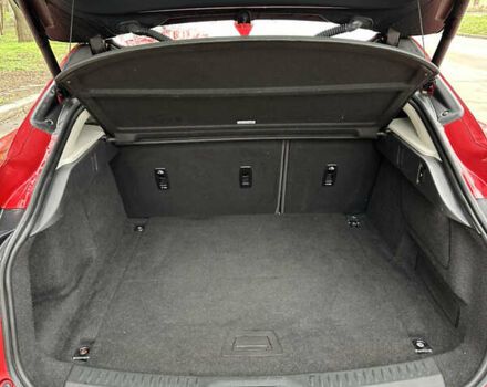 Красный Ягуар I-Pace, объемом двигателя 0 л и пробегом 96 тыс. км за 27000 $, фото 54 на Automoto.ua