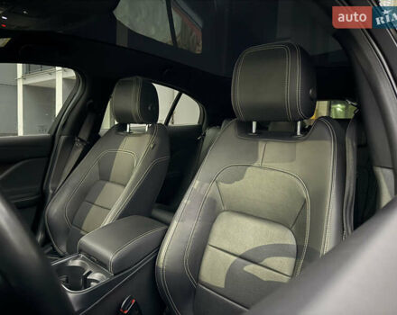Красный Ягуар I-Pace, объемом двигателя 0 л и пробегом 142 тыс. км за 23500 $, фото 95 на Automoto.ua