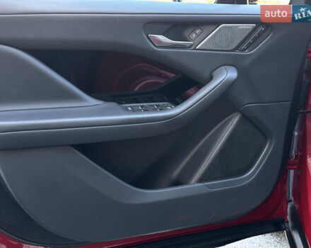 Красный Ягуар I-Pace, объемом двигателя 0 л и пробегом 110 тыс. км за 23999 $, фото 28 на Automoto.ua