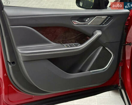 Красный Ягуар I-Pace, объемом двигателя 0 л и пробегом 142 тыс. км за 23500 $, фото 66 на Automoto.ua