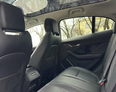 Красный Ягуар I-Pace, объемом двигателя 0 л и пробегом 96 тыс. км за 27000 $, фото 52 на Automoto.ua