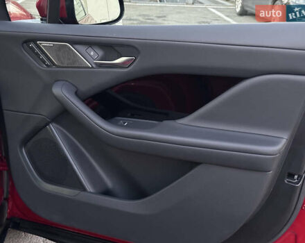 Красный Ягуар I-Pace, объемом двигателя 0 л и пробегом 163 тыс. км за 21999 $, фото 46 на Automoto.ua