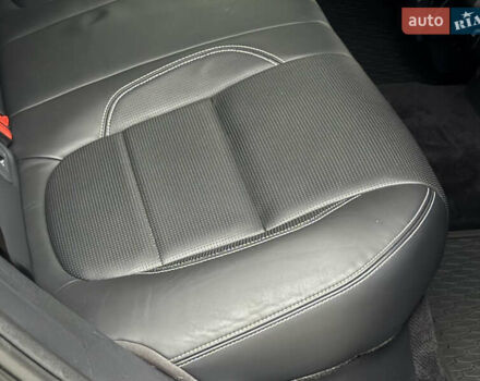 Красный Ягуар I-Pace, объемом двигателя 0 л и пробегом 142 тыс. км за 23500 $, фото 91 на Automoto.ua