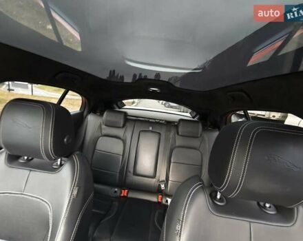 Красный Ягуар I-Pace, объемом двигателя 0 л и пробегом 155 тыс. км за 25999 $, фото 58 на Automoto.ua